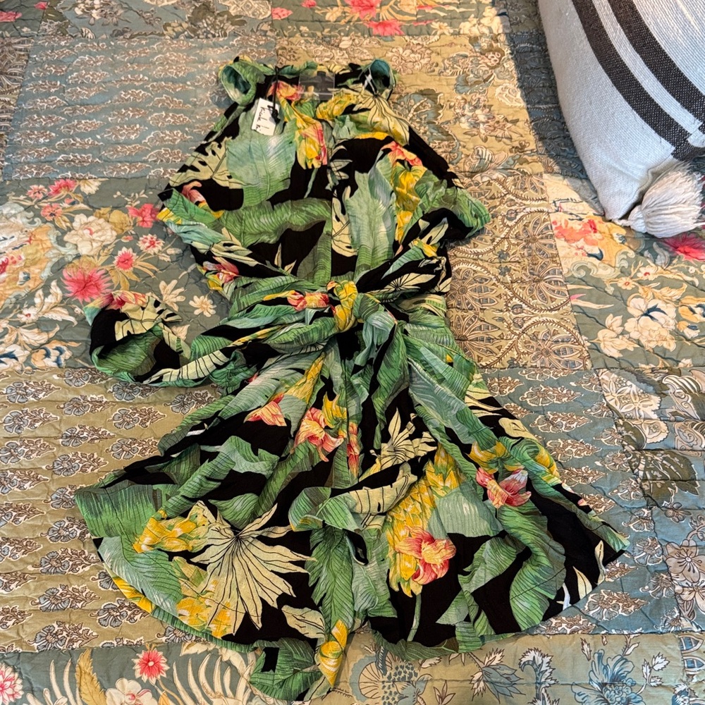 Nicole Miller Tropical Leaf Print Romper in Black and Green - Picture 2 of 12